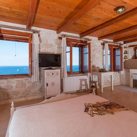 Villa Extravagant Zante Deep Blue Great Sea Views 4 Bedrooms